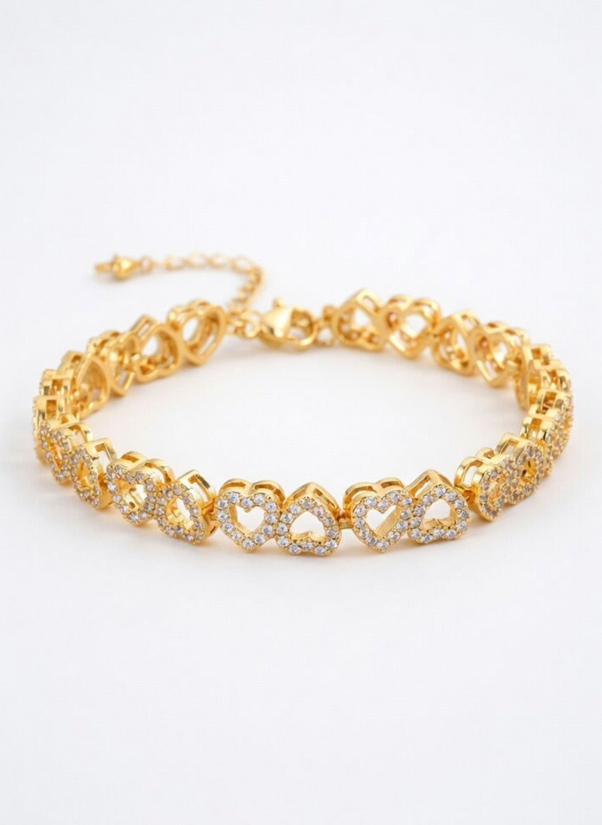 Gold Cluster Heart Bracelet